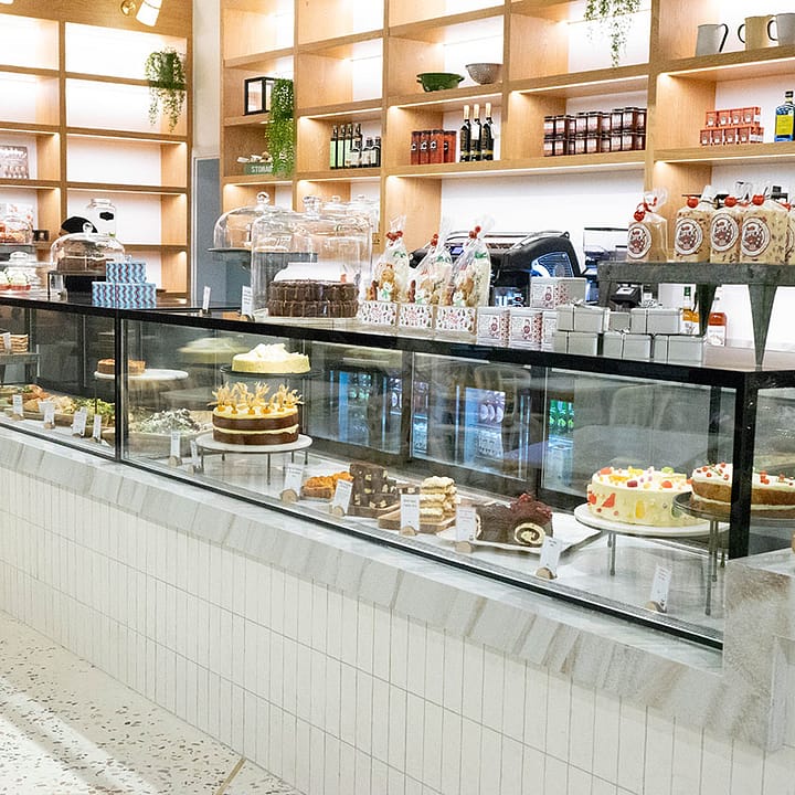 Refrigerated Displays - what we do - Royal Middle East International LLC [ROY.INOX]